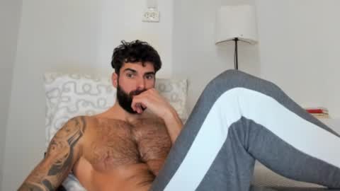 cuteeboy online show from 10, 1, 2026