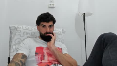 cuteeboy online show from 6, 2, 2026