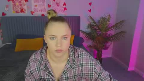 Amyy online show from 15, 6, 2026