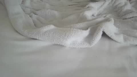 cuteguy696988432323 online show from 24, 5, 2026