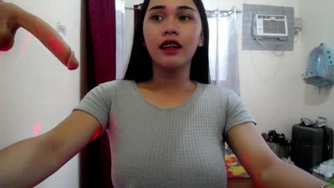Snapshot of cutepinay143 chatting on 19, 7, 2026 isabel online show from 19, 7, 2026