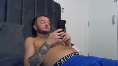 cutescottishlad online show from 28, 9, 2025