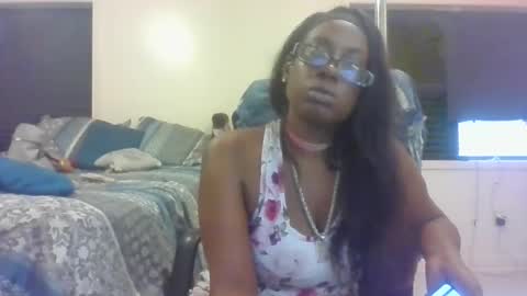 mary mack online show from 30, 9, 2025