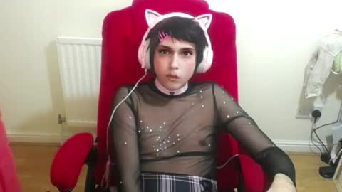 cutest_princess online show from 23, 10, 2025