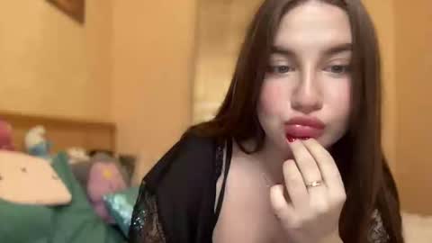 Snapshot of cuteyaji chatting on 7, 10, 2025 CuteAnn online show from 7, 10, 2025