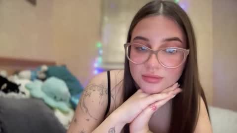 CuteAnn online show from 4, 12, 2025