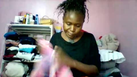 Snapshot of cutezola chatting on 14, 9, 2025 cutezola online show from 14, 9, 2025