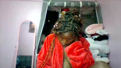 cutezola online show from 20, 11, 2025