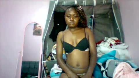 cutezola online show from 24, 11, 2025