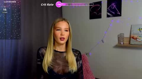 cutiefull_lion online show from 3, 10, 2025