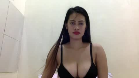 CutieTrina online show from 7, 1, 2025