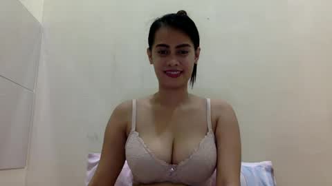 CutieTrina online show from 16, 1, 2025