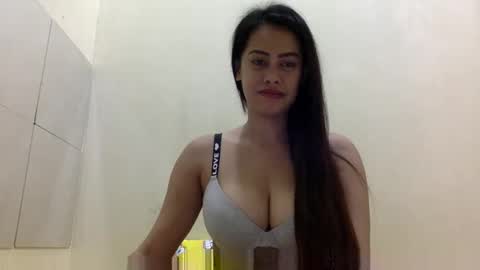 CutieTrina online show from 27, 1, 2025