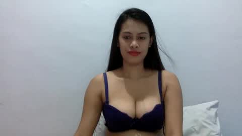 CutieTrina online show from 5, 3, 2025