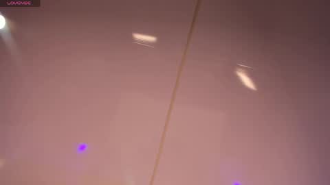 Snapshot of cuttie_blondie_dh chatting on 24, 4, 2026 Laura online show from 24, 4, 2026