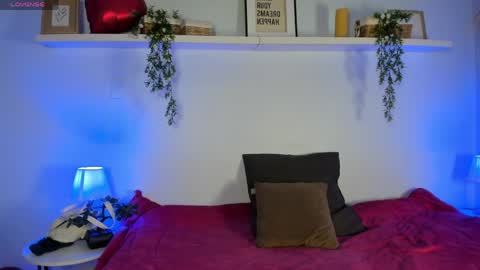 Snapshot of cuttie_blondie_dh chatting on 29, 4, 2026 Laura online show from 29, 4, 2026