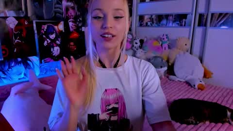 Snapshot of cuttie_ponyy chatting on 11, 3, 2026 Nora online show from 11, 3, 2026