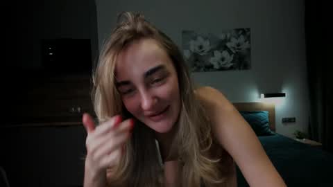 Snapshot of cuttiechloe chatting on 29, 12, 2024 CuttieChloe online show from 29, 12, 2024