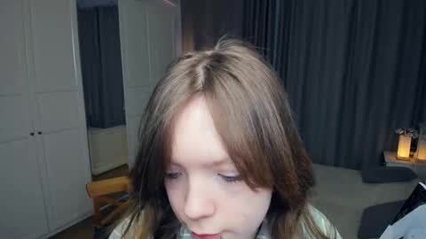 Snapshot of cuty_petite chatting on 27, 2, 2026 Anne online show from 27, 2, 2026