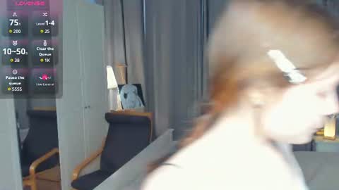 Snapshot of cuty_petite chatting on 21, 6, 2026 Anne online show from 21, 6, 2026