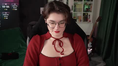 Helen Blossom online show from 25, 12, 2024