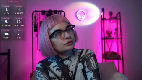 Lily Goddess online show from 21, 11, 2025