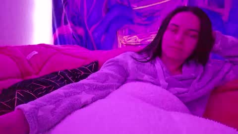 Snapshot of cyndee_winter chatting on 12, 1, 2025 Cyndee Winter online show from 12, 1, 2025
