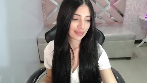 CINTIA ARAUJO online show from 21, 11, 2025