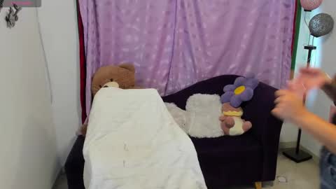 Cynthia online show from 18, 11, 2025