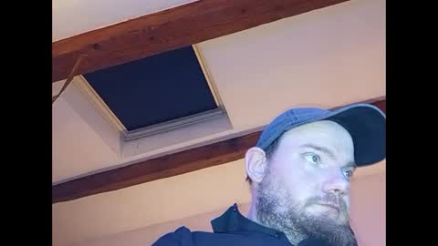 cyrilhot11200 online show from 3, 1, 2025