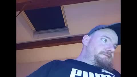 cyrilhot11200 online show from 11, 1, 2025