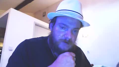 Cyrilhot88 online show from 19, 5, 2026