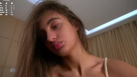 Snapshot of czamabech chatting on 25, 4, 2026 Isabella online show from 25, 4, 2026