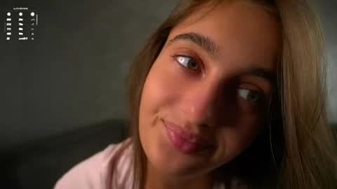 Snapshot of czamabech chatting on 15, 5, 2026 Isabella online show from 15, 5, 2026
