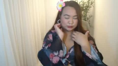 Snapshot of czarinna_ chatting on 8, 7, 2026 Czarinna online show from 8, 7, 2026