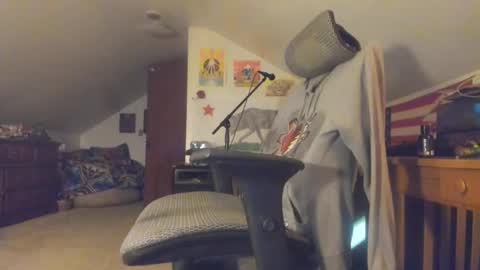 Snapshot of czechlove chatting on 10, 9, 2025 Andrew Thomas online show from 10, 9, 2025