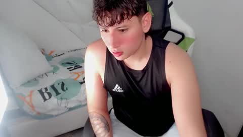 Snapshot of d_moneyy_ chatting on 9, 1, 2026 teddy online show from 9, 1, 2026