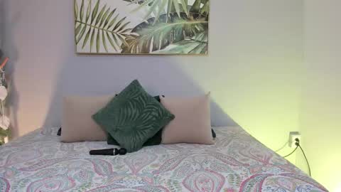 Daphne online show from 2, 10, 2025