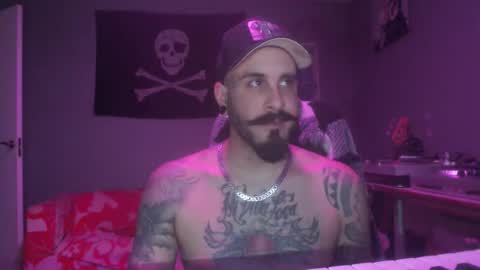 Snapshot of dabirdfree chatting on 25, 4, 2026 Destroyer online show from 25, 4, 2026