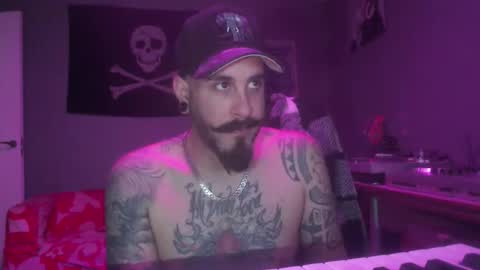 Snapshot of dabirdfree chatting on 30, 4, 2026 Destroyer online show from 30, 4, 2026