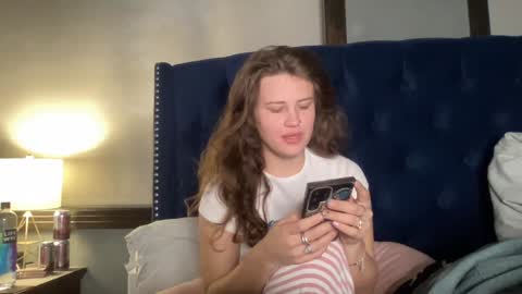 Snapshot of daddy_daycare_ chatting on 19, 1, 2026 Belle Email daddydaycarecb online show from 19, 1, 2026