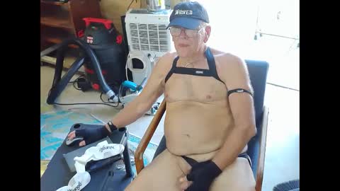 daddyass4u2breed online show from 16, 9, 2025