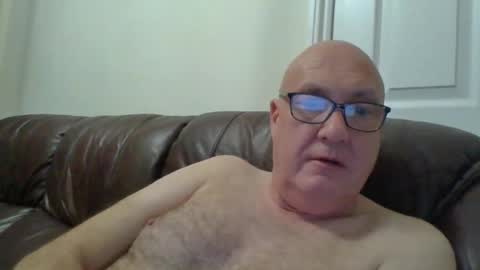 daddyhere4uall6 online show from 30, 11, 2025