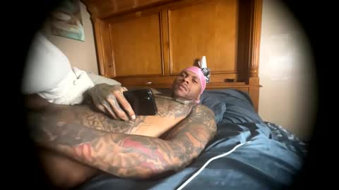 Snapshot of daddyjanimal chatting on 19, 5, 2026 sexy tatted king bbc online show from 19, 5, 2026