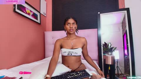 Snapshot of daddysneakinme chatting on 14, 1, 2025 Anny online show from 14, 1, 2025