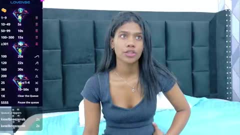 Snapshot of daddysneakinme chatting on 9, 9, 2025 Anny online show from 9, 9, 2025