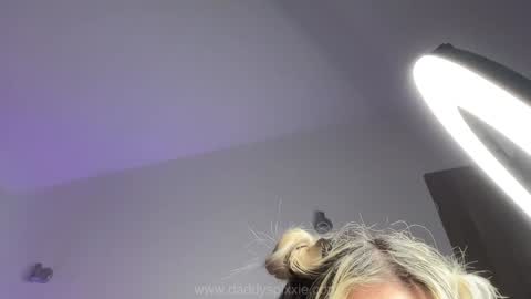 Snapshot of daddyspixxie chatting on 13, 12, 2024 daddyspixxie online show from 13, 12, 2024