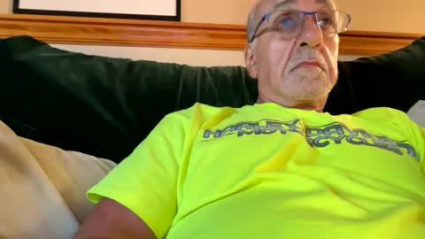 Snapshot of daddyweis chatting on 26, 9, 2025 daddyweis online show from 26, 9, 2025