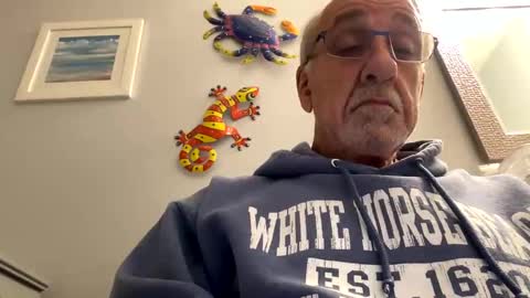 Snapshot of daddyweis chatting on 10, 10, 2025 daddyweis online show from 10, 10, 2025