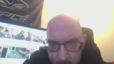 Snapshot of daddyyankeeny chatting on 3, 12, 2024 daddyyankeeny online show from 3, 12, 2024